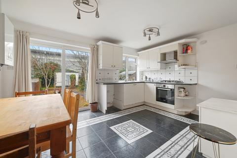 undefined, Ballards Road, London, NW2