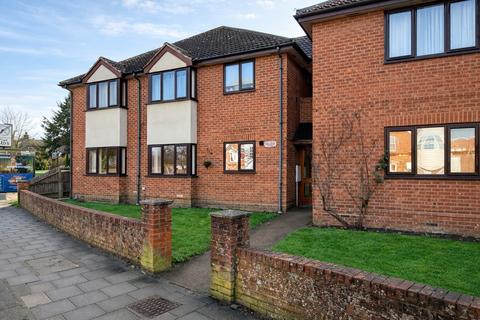 undefined, High Street, Aylesbury HP20