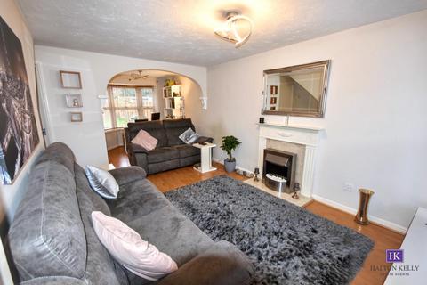 3 bedroom semi-detached house for sale, Elmsett Close, Great Sankey WA5