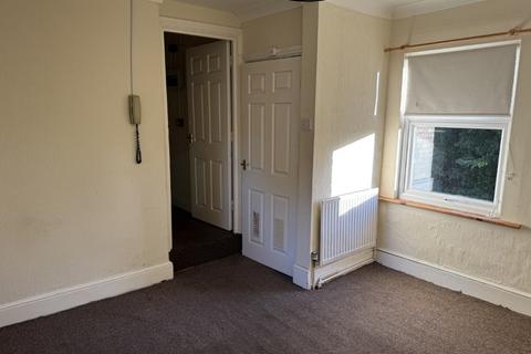 undefined, Flat 4, 200 Lincoln Road, Peterborough, Cambridgeshire PE1 2NQ