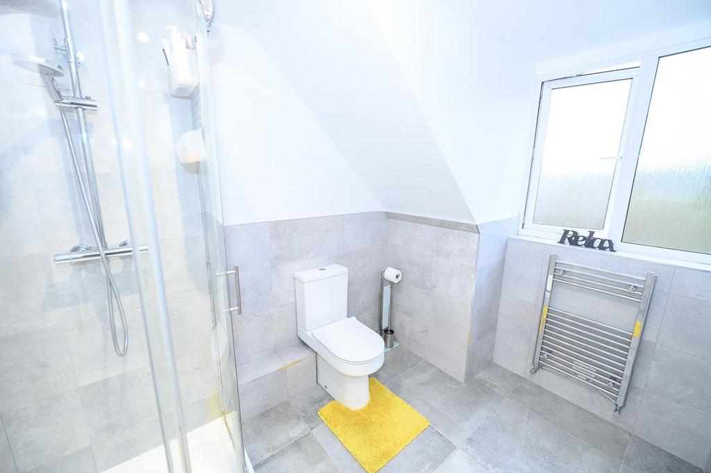 Ensuite.jpg