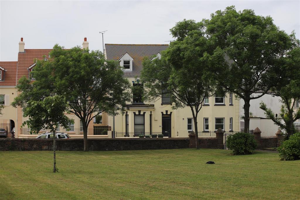 Seafield exterior.jpg