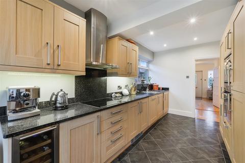 undefined, 106 Nutfield Road, Merstham RH1