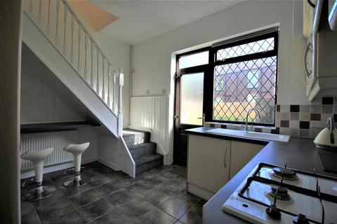 2 bedroom terraced house for sale, Lumn Road, Hyde SK14