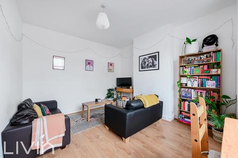 4 bedroom terraced house for sale, London SW17