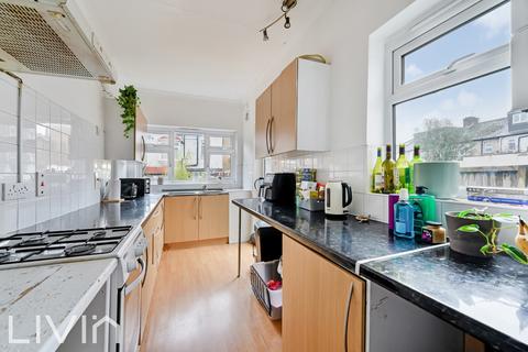 4 bedroom terraced house for sale, London SW17