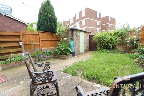 undefined, Smith Street, SURBITON KT5