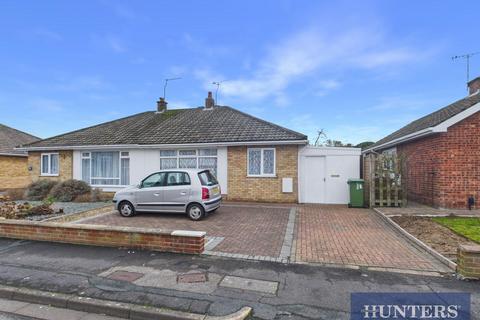 2 bedroom semi-detached bungalow for sale, Oatland Road, Bridlington
