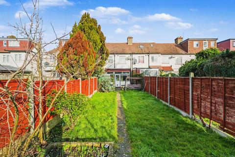 2 bedroom house for sale, Roedean Avenue, Enfield