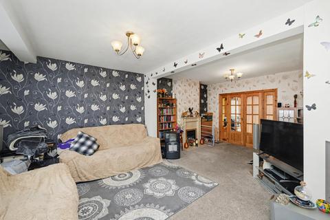 2 bedroom house for sale, Roedean Avenue, Enfield