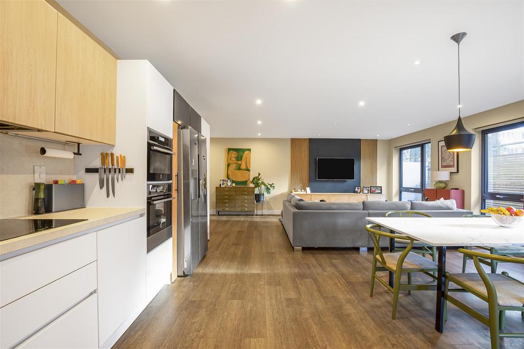 Kitchen/Dining