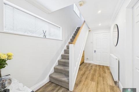 undefined, Yarmouth Close, Crawley RH10