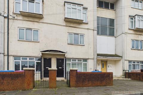 2 bedroom apartment for sale, Croxteth Hall Lane, Croxteth, Liverpool, L11