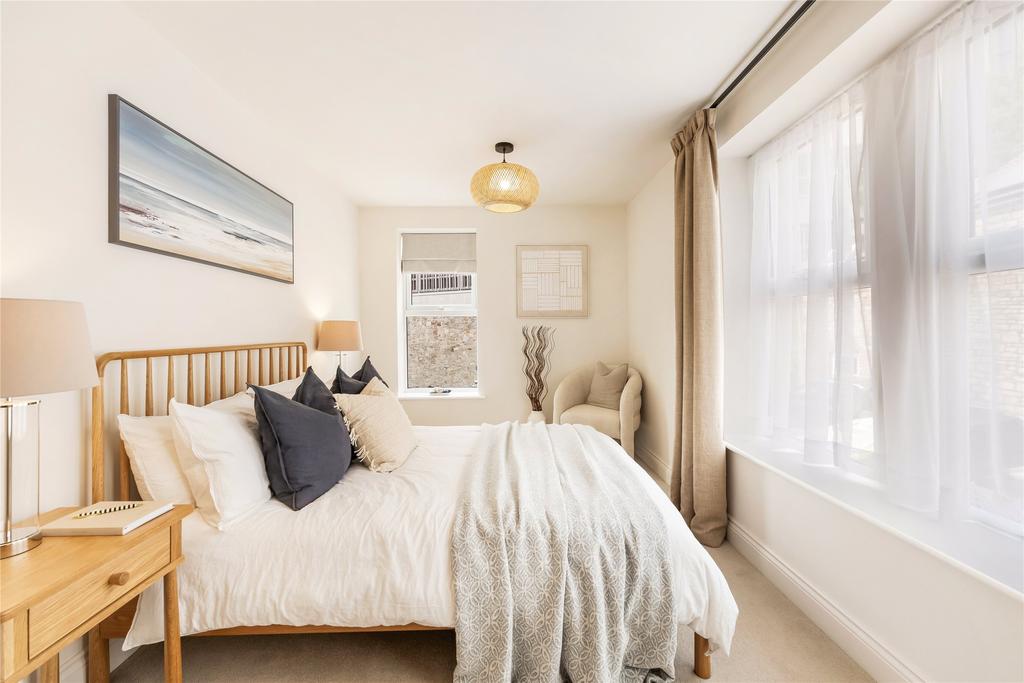 Show Apartment