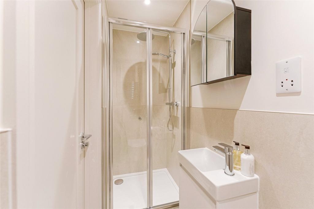 Show Apartment