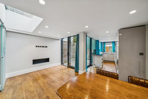 undefined, Merthyr Terrace, Barnes, London