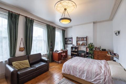6 bedroom end of terrace house for sale, Queen Elizabeths Walk, Stoke Newington, Hackney, London