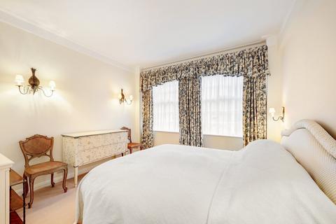 1 bedroom flat for sale, Chelsea Manor Gardens
