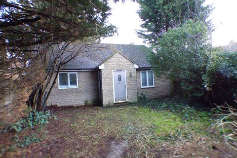 2 bedroom detached bungalow for sale, Stratford Road, Shipston-on-stour, CV36 4AU