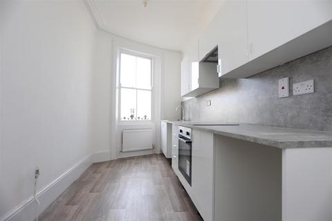 2 bedroom flat to rent, Lansdowne Place, Hove