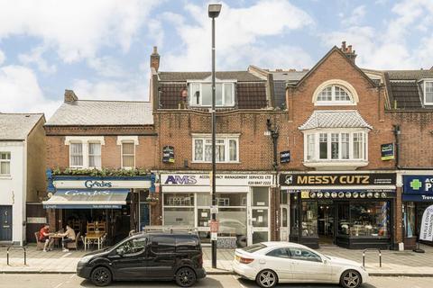 undefined, South Street, Isleworth TW7
