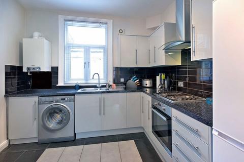 undefined, South Street, Isleworth TW7