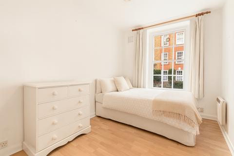 3 bedroom flat to rent, White House, Vicarage Crescent, London