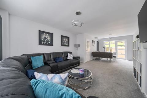 4 bedroom semi-detached house for sale, Coniston Avenue, Tunbridge Wells, TN4