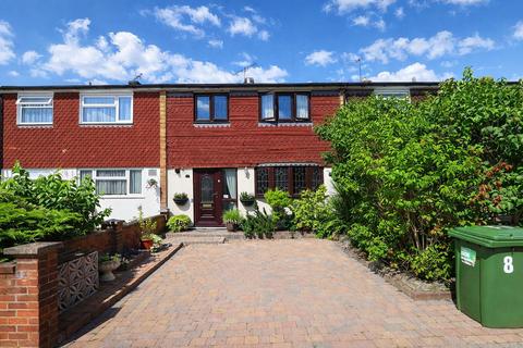 Udall Gardens, Collier Row, RM5