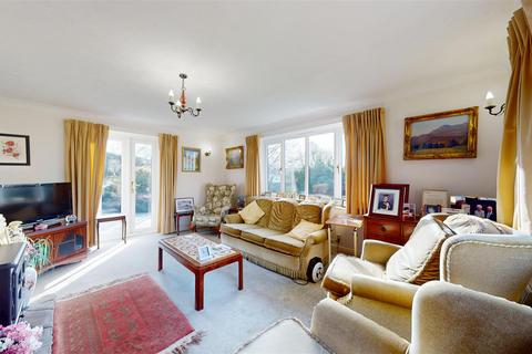 4 bedroom detached house for sale, Foundry Road, Ryhall, Stamford