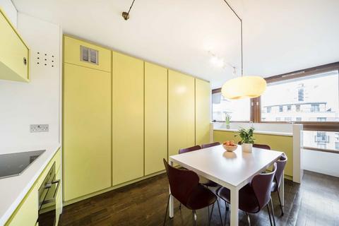 2 bedroom flat for sale, Barbican, London EC2Y