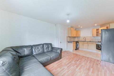 undefined, Chestnut Grove, London, SE20