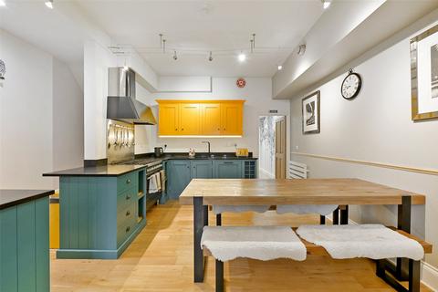 undefined, Station Road, Henley-on-Thames, Oxfordshire, RG9