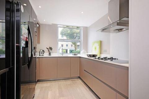 undefined, Court Close, St John's Wood Park NW8
