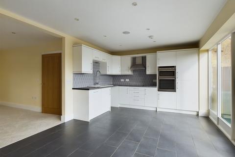 3 bedroom terraced house for sale, Pearsons Yard, Swinton, YO17