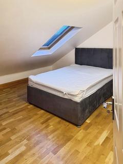 1 bedroom flat to rent, Quinbrookes, Slough, SL2