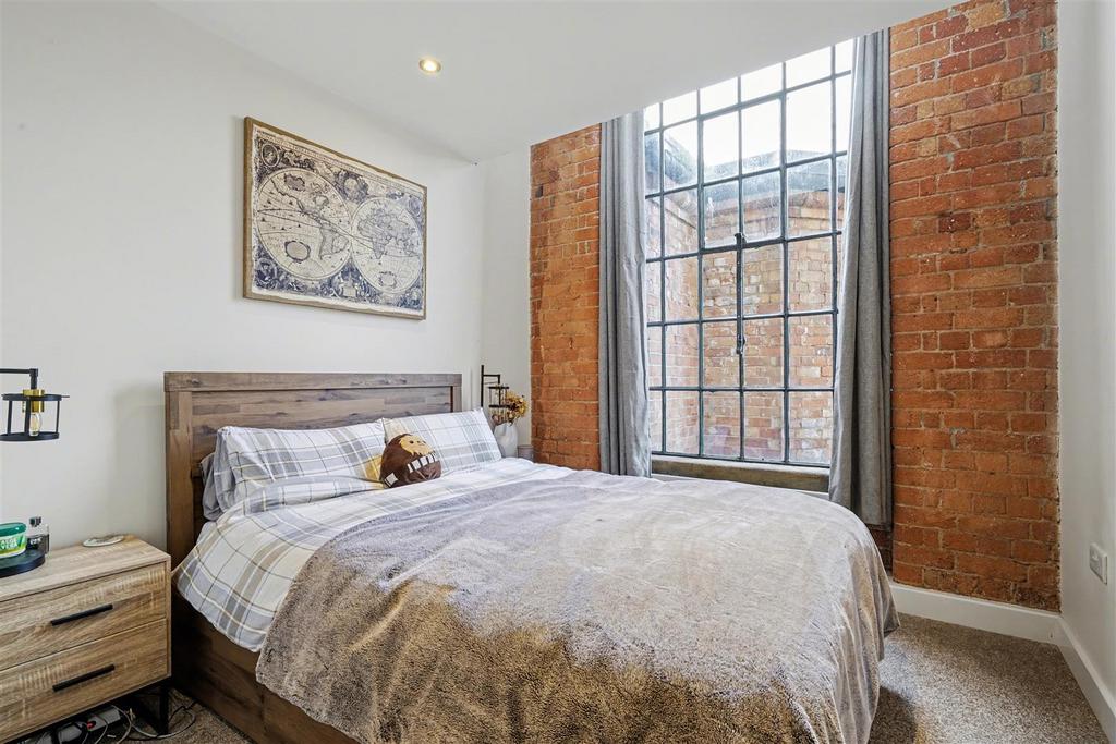 Bedroom 1 1.jpeg