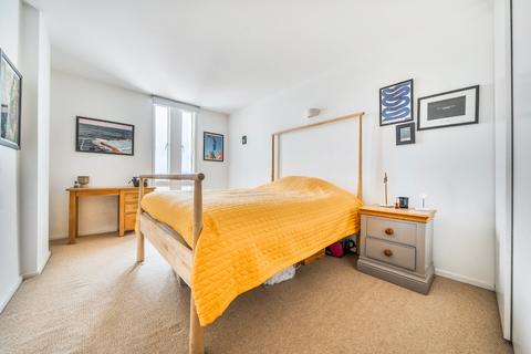 2 bedroom flat for sale, Consort Road, Peckham, London, SE15