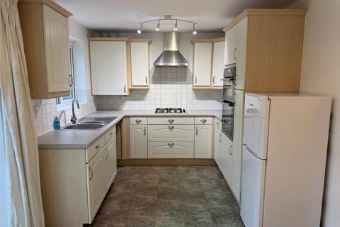 3 bedroom terraced house to rent, New Charlton Way, Bristol, Gloucestershire, BS10