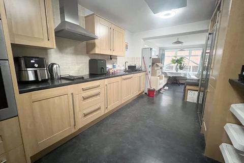 undefined, Broadoaks Close, Dinnington, Sheffield, S25 2XZ