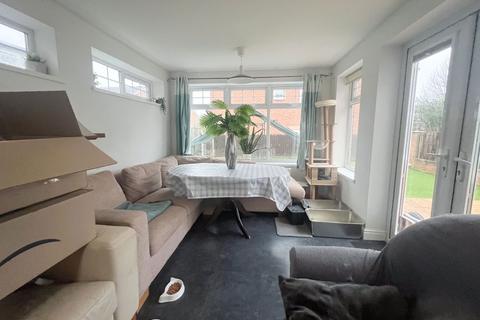 undefined, Broadoaks Close, Dinnington, Sheffield, S25 2XZ