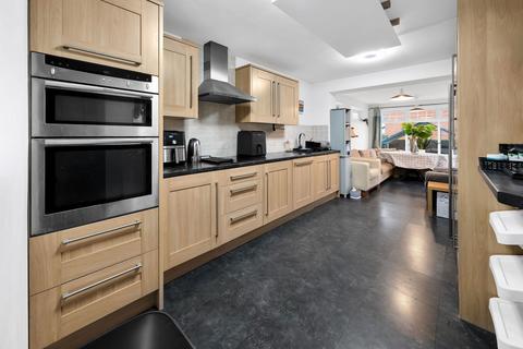 undefined, Broadoaks Close, Dinnington, Sheffield, S25 2XZ