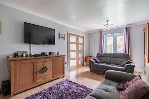 4 bedroom end of terrace house for sale, Knights Croft, New Ash Green DA3
