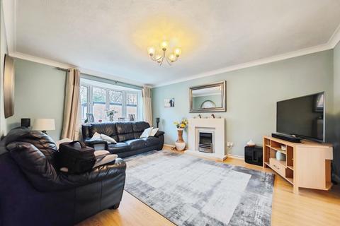 4 bedroom detached house for sale, Swallow Way, Wokingham