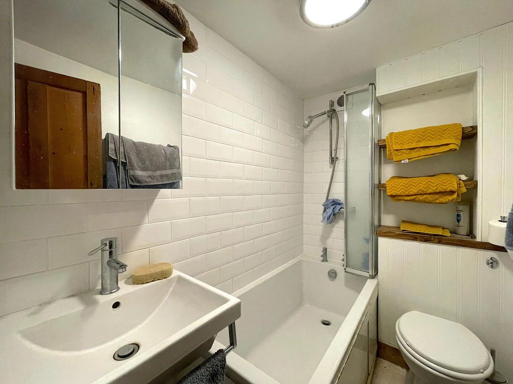 Bathroom (1)
