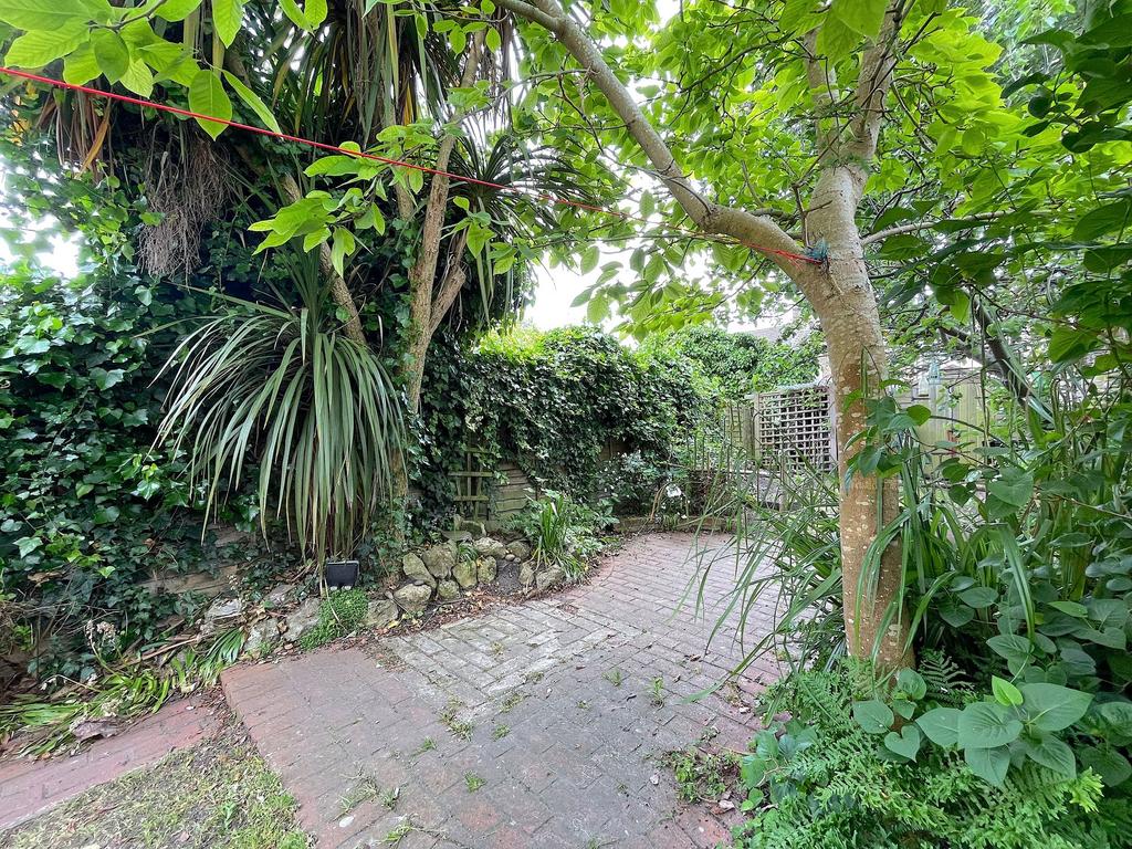Garden (7)