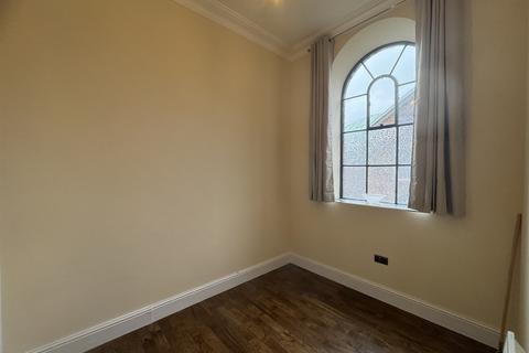 undefined, Flat 2, 21a Wolverhampton Street, Dudley