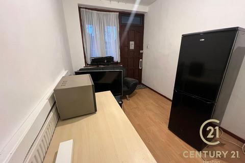 undefined, The Glen, SOUTHALL UB2