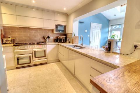 undefined, Raven Road, High Wycombe HP14