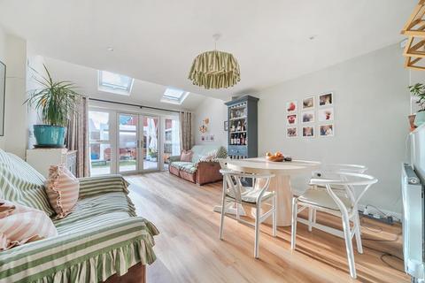 undefined, Armstrongs Fields,  Aylesbury,  HP22